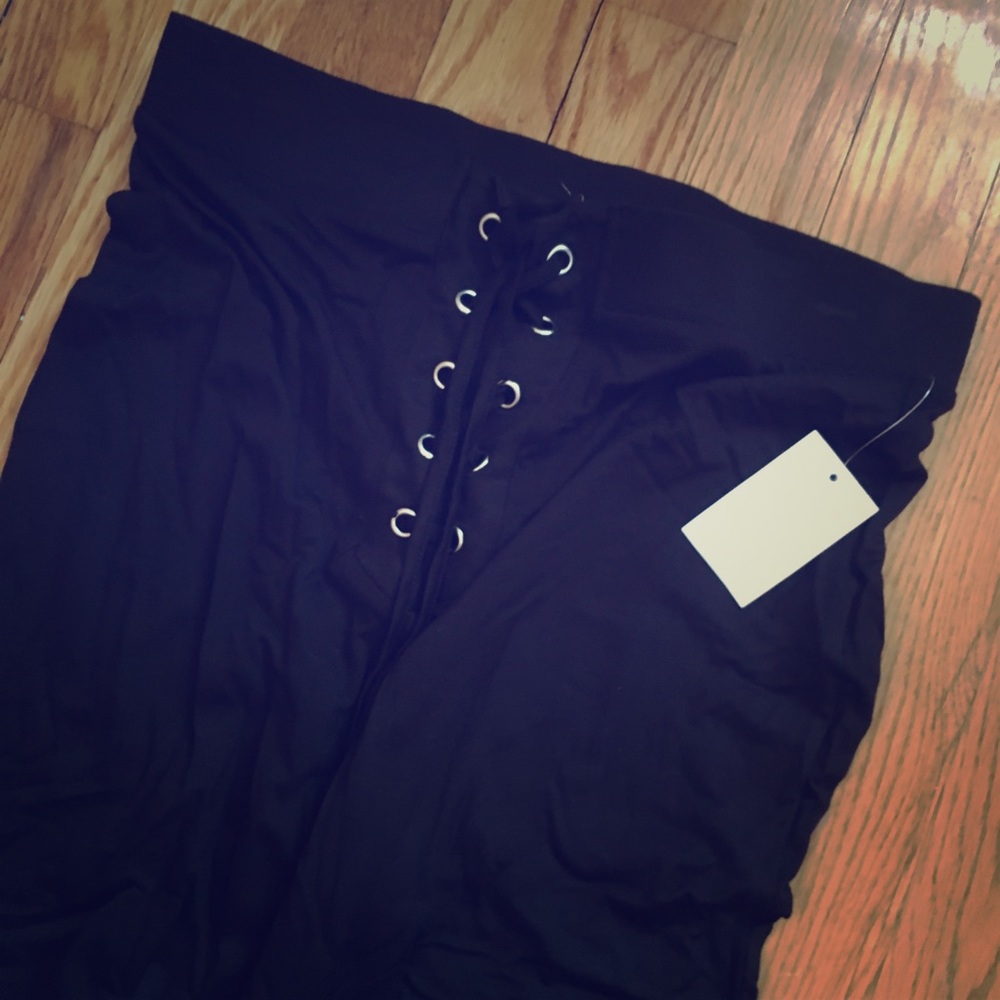 Long black pants with Laces